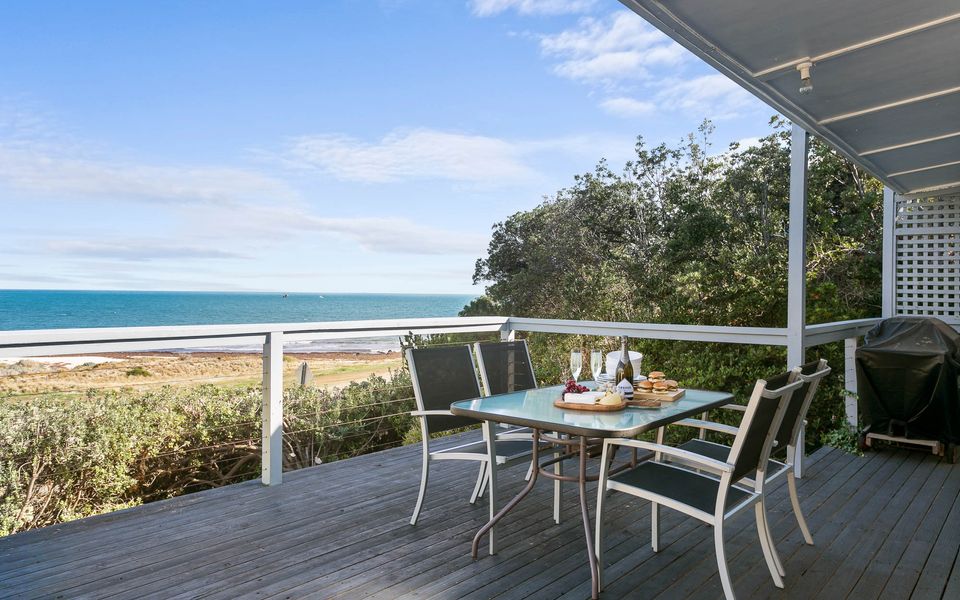 Wave and See – 53 Gold Coast Drive