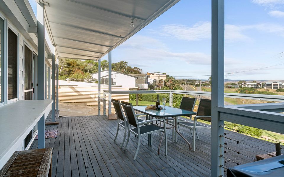 Wave and See – 53 Gold Coast Drive