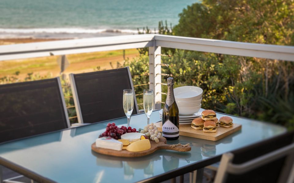 Wave and See – 53 Gold Coast Drive