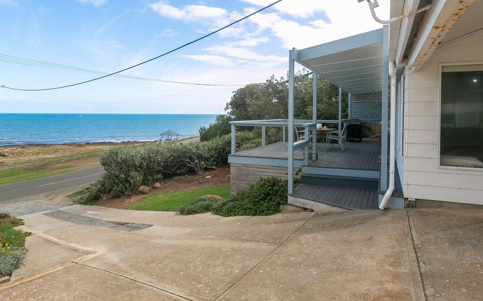 Wave and See – 53 Gold Coast Drive