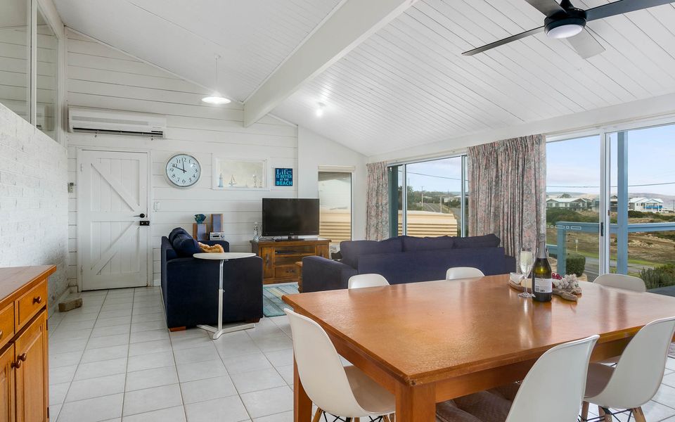 Wave and See – 53 Gold Coast Drive