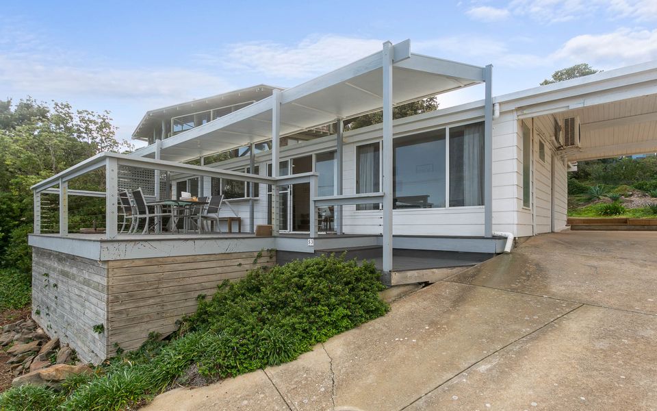 Wave and See – 53 Gold Coast Drive