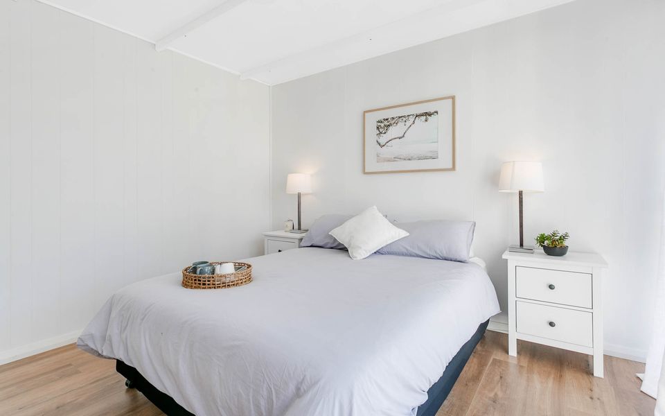 35 Degrees South – 79 Laronde