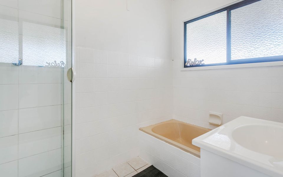 35 Degrees South – 79 Laronde