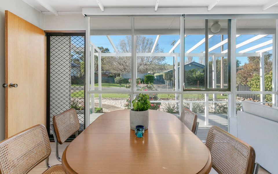 35 Degrees South – 79 Laronde