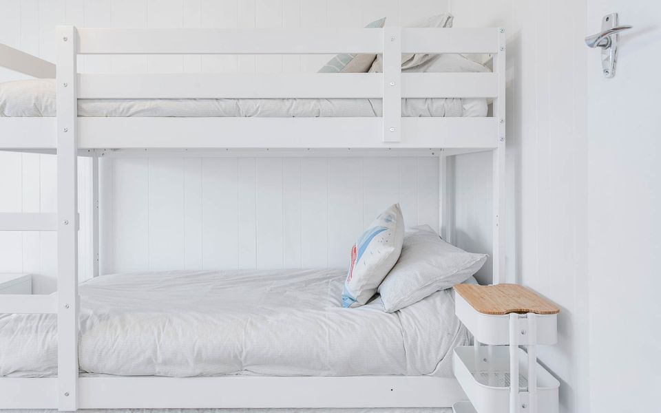 35 Degrees South – 79 Laronde