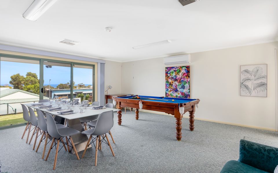 Dive into Dorset – 10 Dorset Court