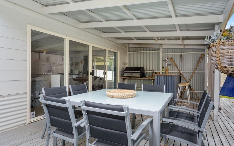 Decked Out @ Dolphin – 31 Dolphin Avenue