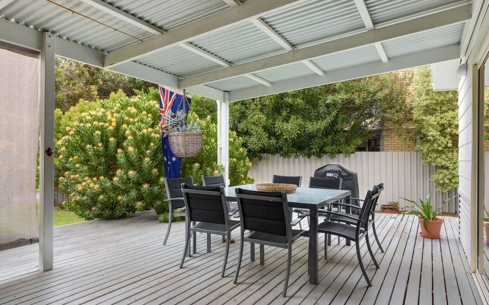 Decked Out @ Dolphin – 31 Dolphin Avenue