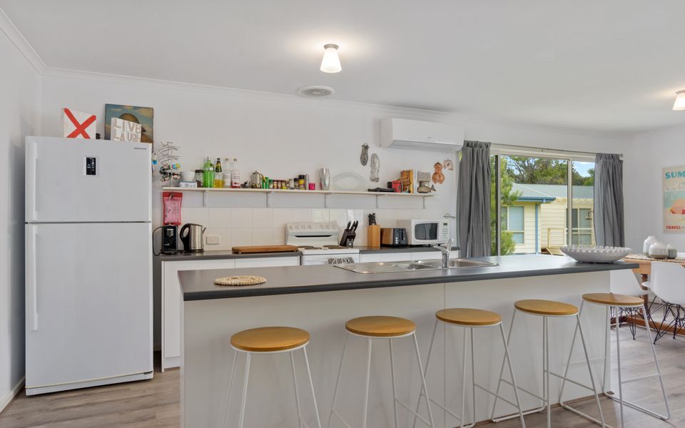 Decked Out @ Dolphin – 31 Dolphin Avenue