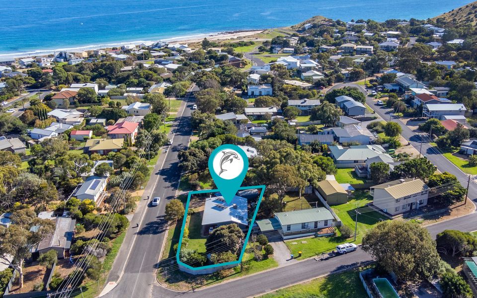 Beach Fun – 11 Broadbeach Drive