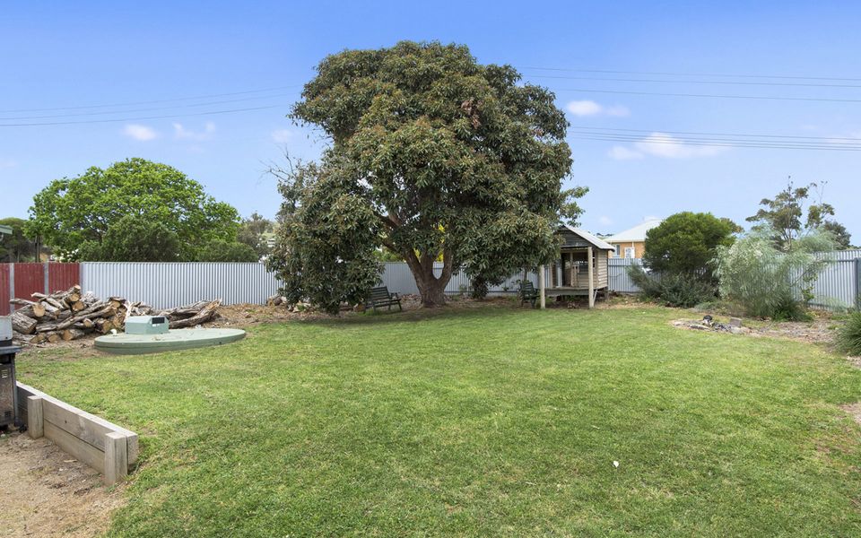 Beach Fun – 11 Broadbeach Drive