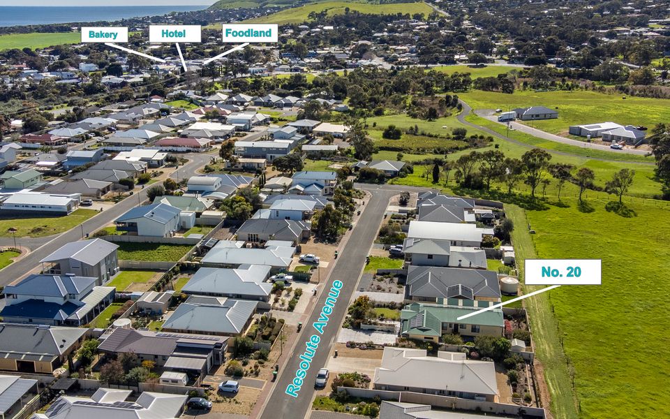 Ti Na Mara – 20 Resolute Avenue, Normanville