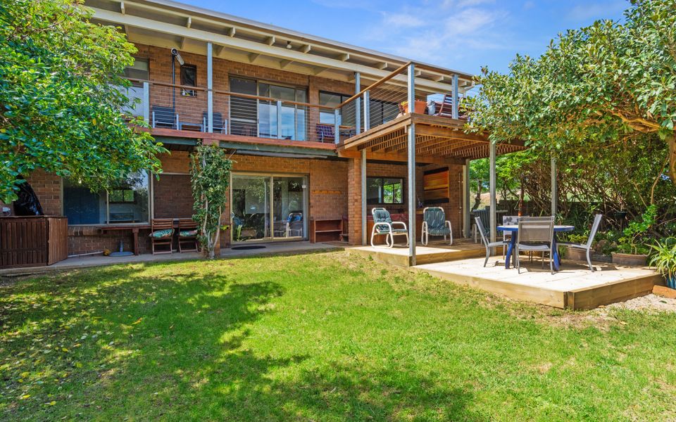 Coast and Country – 16 Riverview Drive, Carrickalinga