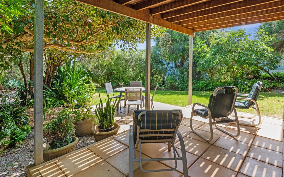 Coast and Country – 16 Riverview Drive, Carrickalinga