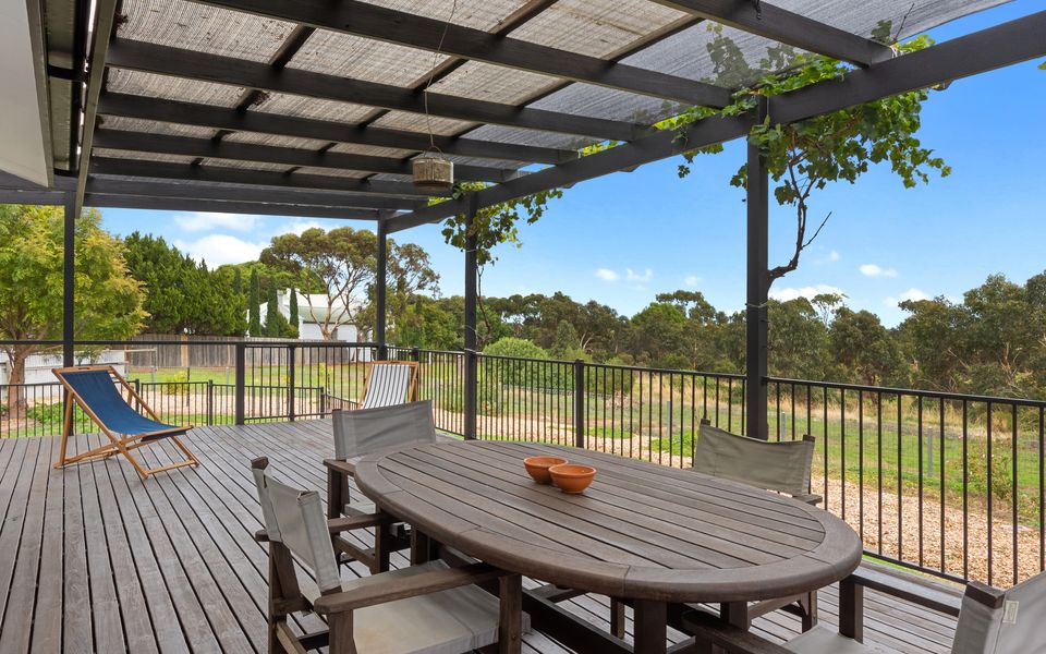 15 Dorset Court, Carrickalinga