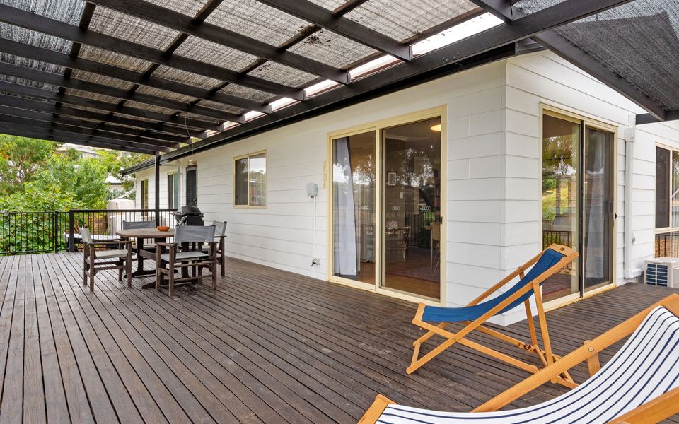 15 Dorset Court, Carrickalinga