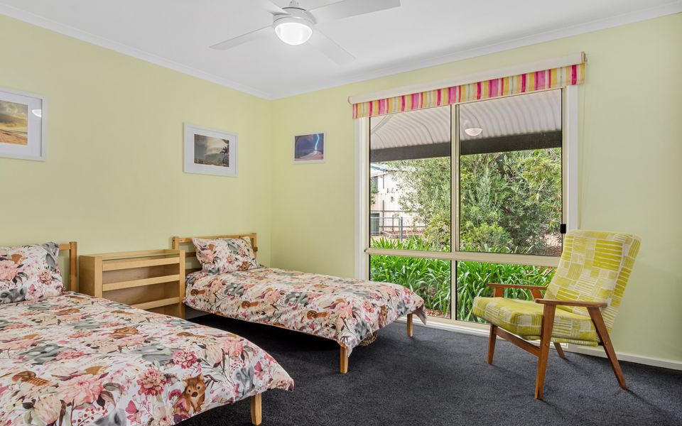 15 Dorset Court, Carrickalinga