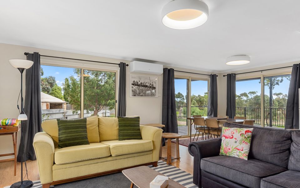 15 Dorset Court, Carrickalinga