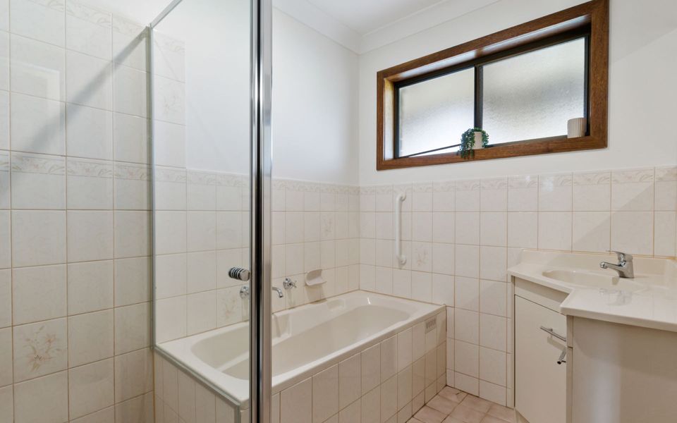 Sea Whisper – 6 Guinea Place