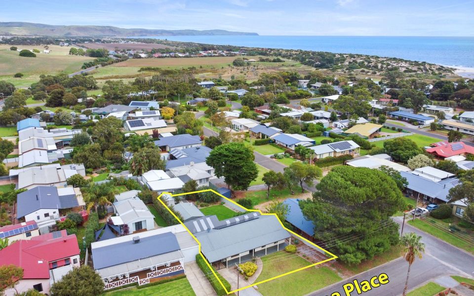 Sea Whisper – 6 Guinea Place