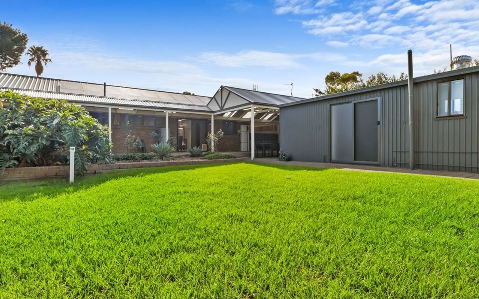 Sea Whisper – 6 Guinea Place