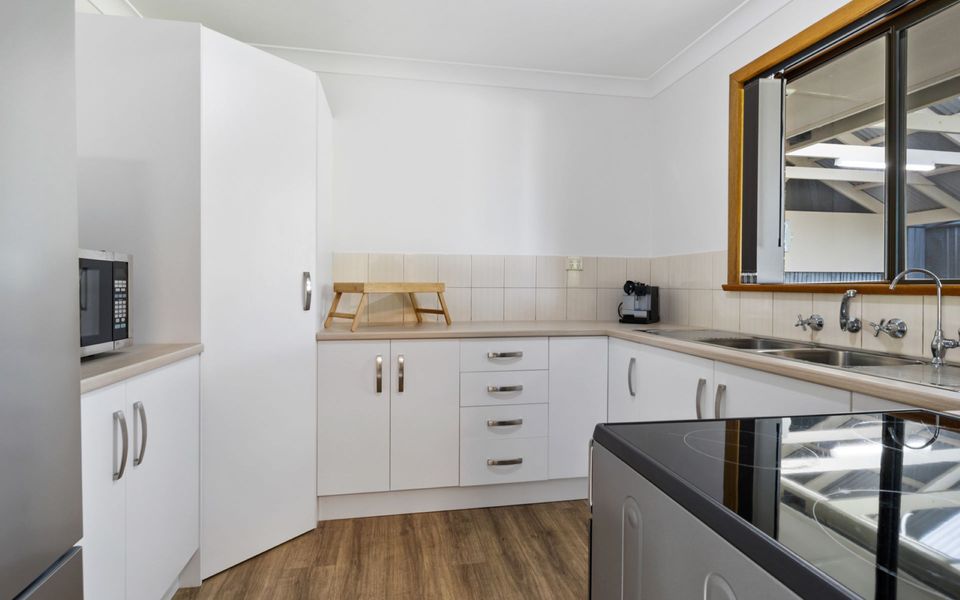 Sea Whisper – 6 Guinea Place