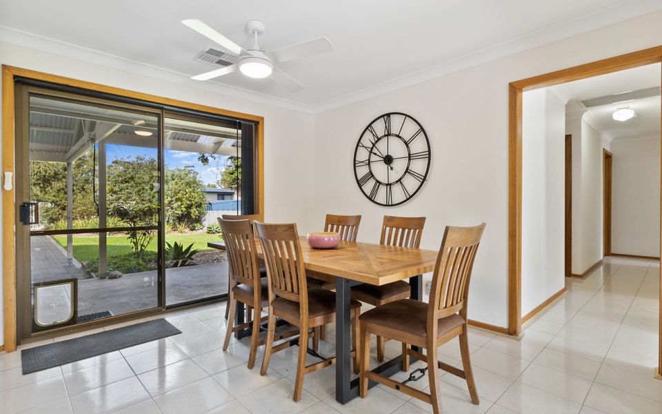 Sea Whisper – 6 Guinea Place