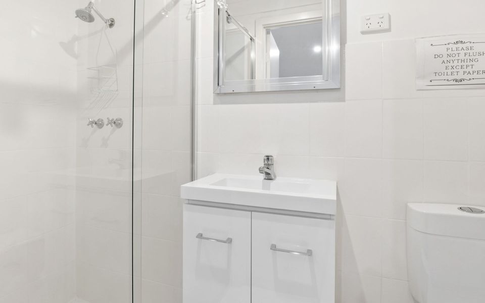 Sea Whisper – 6 Guinea Place