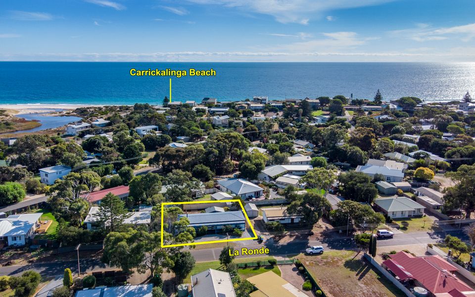 Deja Blue – 4 La Ronde