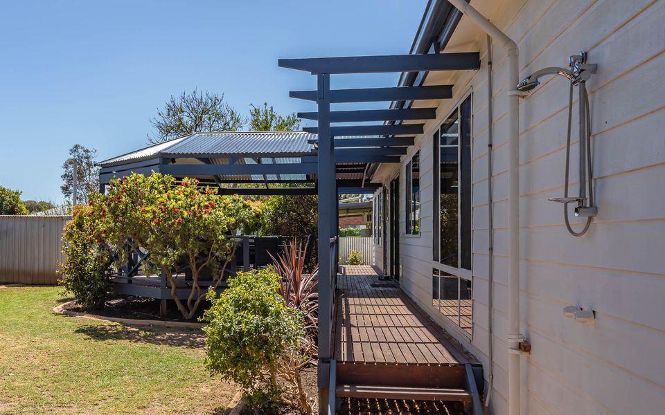 Deja Blue – 4 La Ronde