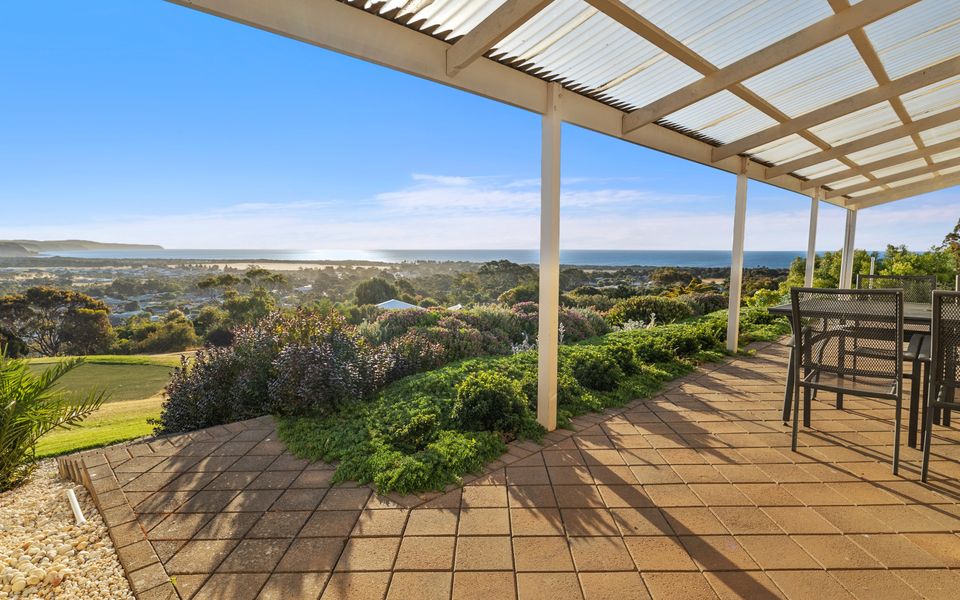 Gulf View Retreat – 11 Hewett Close