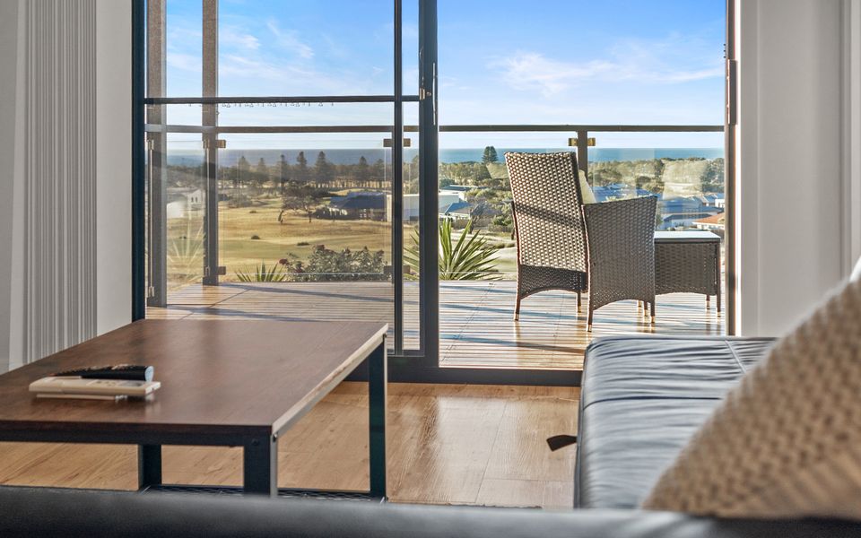 Bliss on Birkdale – 39A Birkdale Street, Normanville