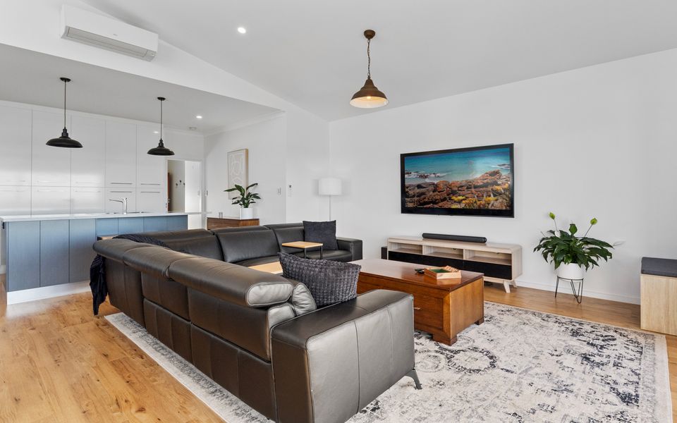 Bliss on Birkdale – 39A Birkdale Street, Normanville