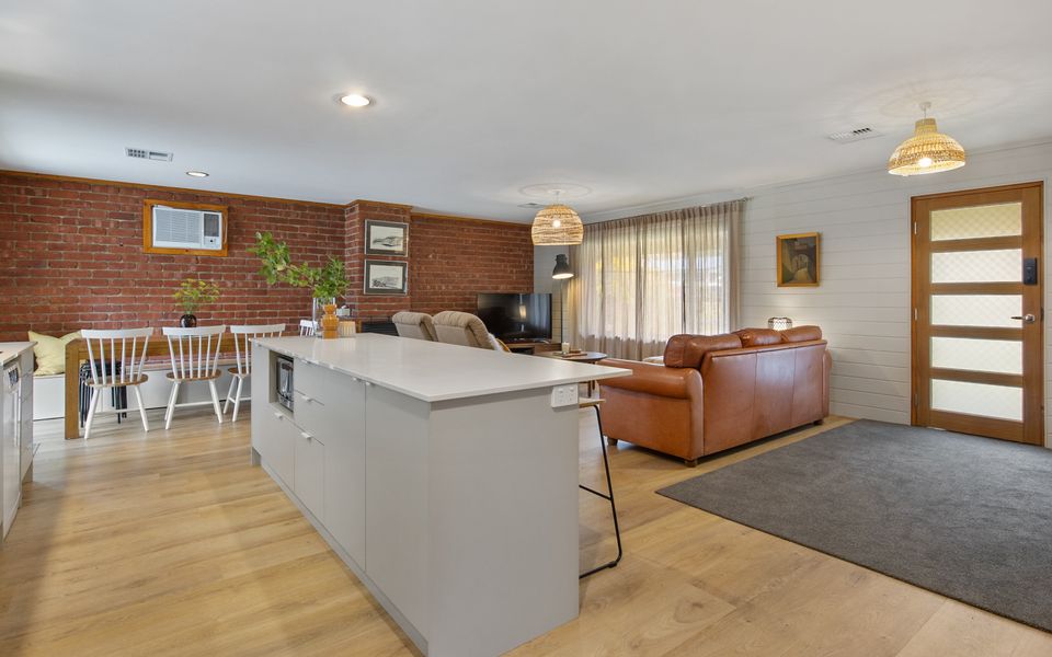 Lullune – 8 La Ronde, Carrickalinga