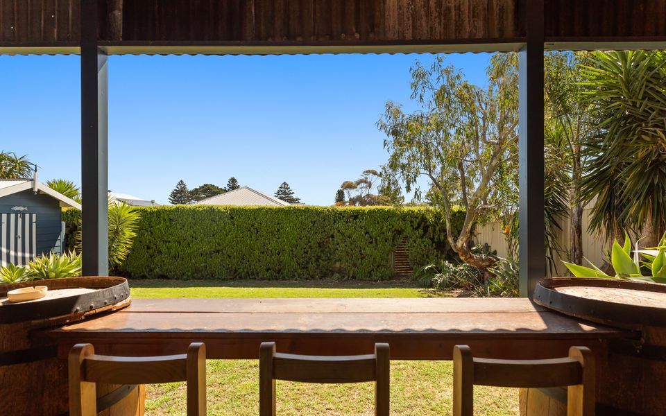 Lazy Days – 7 Nereus Drive