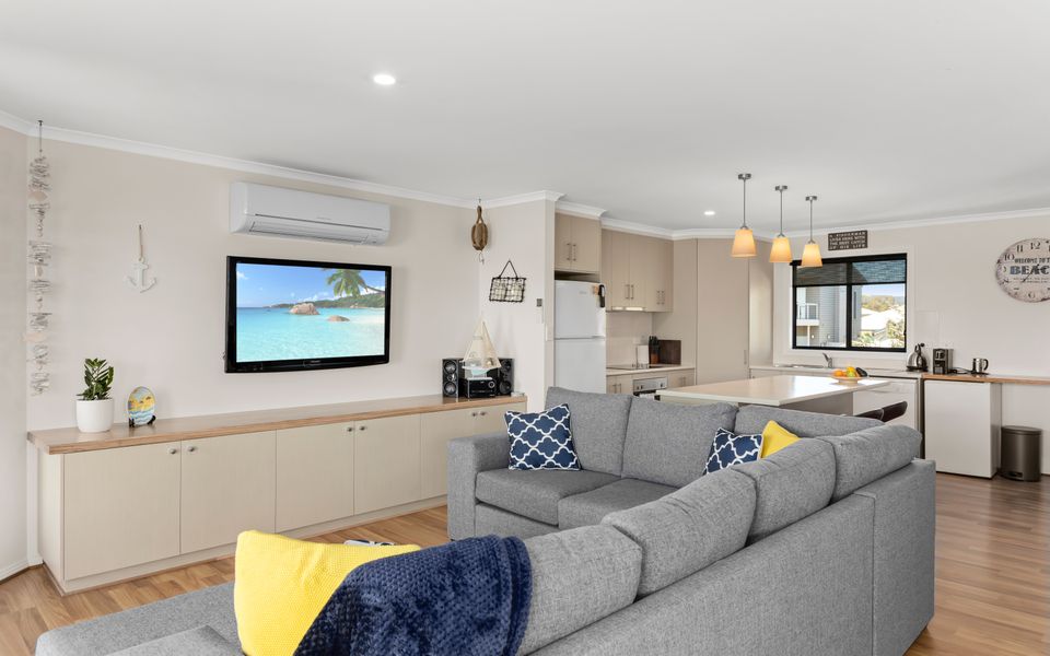 Lazy Days – 7 Nereus Drive