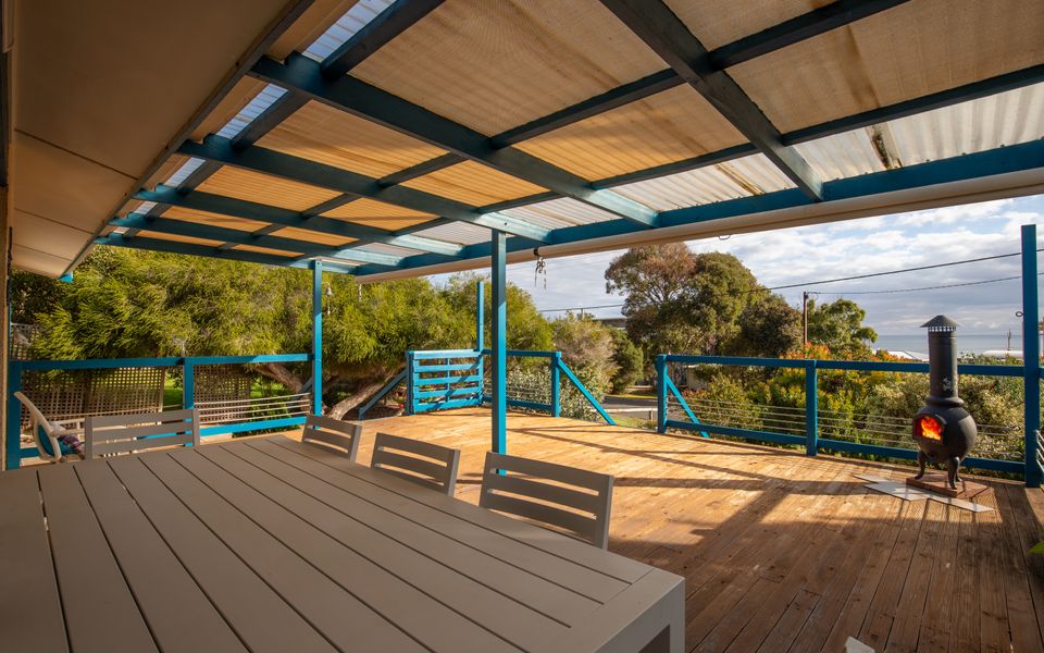 25 Elizabeth Crescent