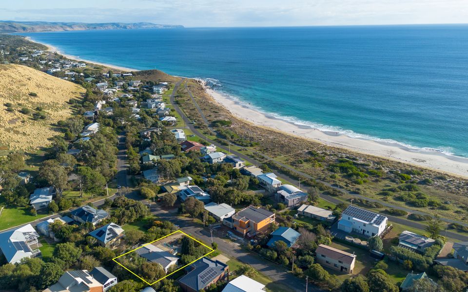 25 Elizabeth Crescent