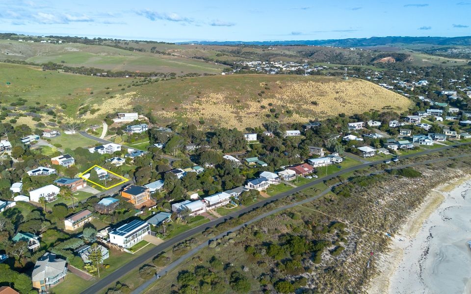 25 Elizabeth Crescent