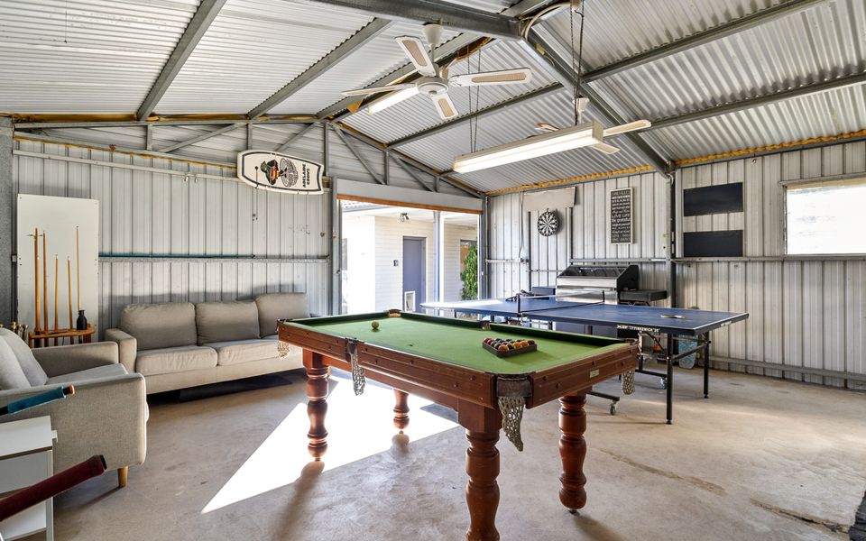 Family Tides – 52 La Ronde, Carrickalinga