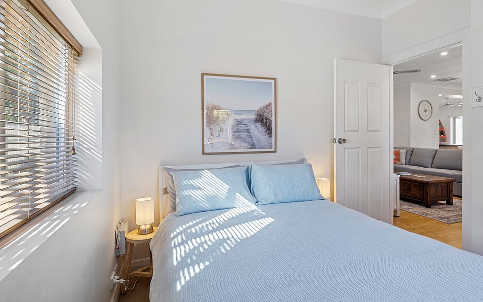 Family Tides – 52 La Ronde, Carrickalinga