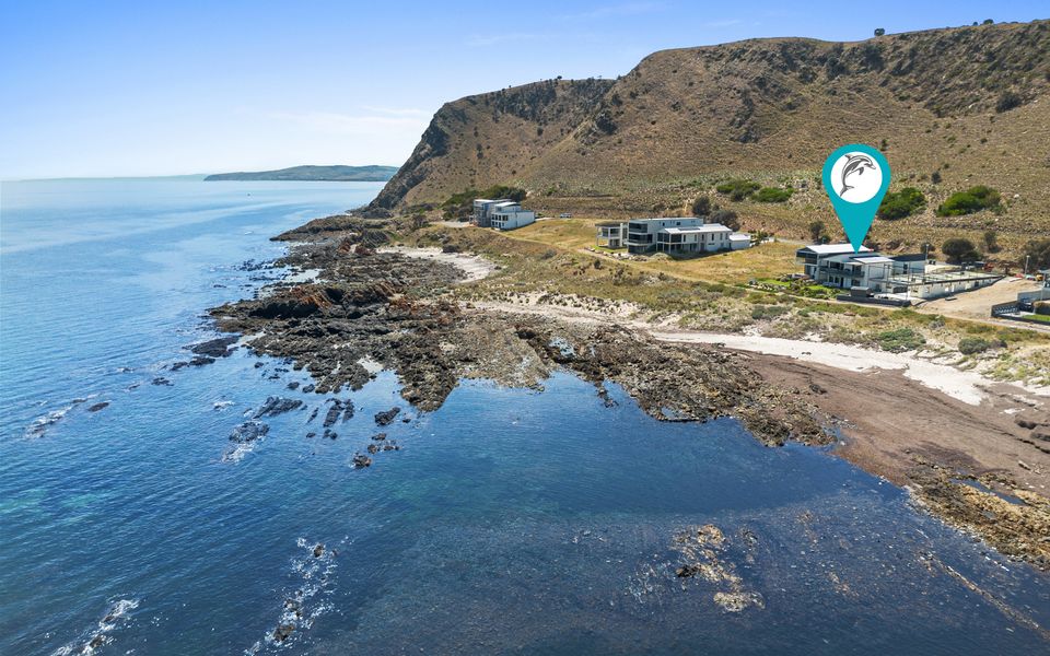 Shoreline Escape – 21/1 Paradise Drive