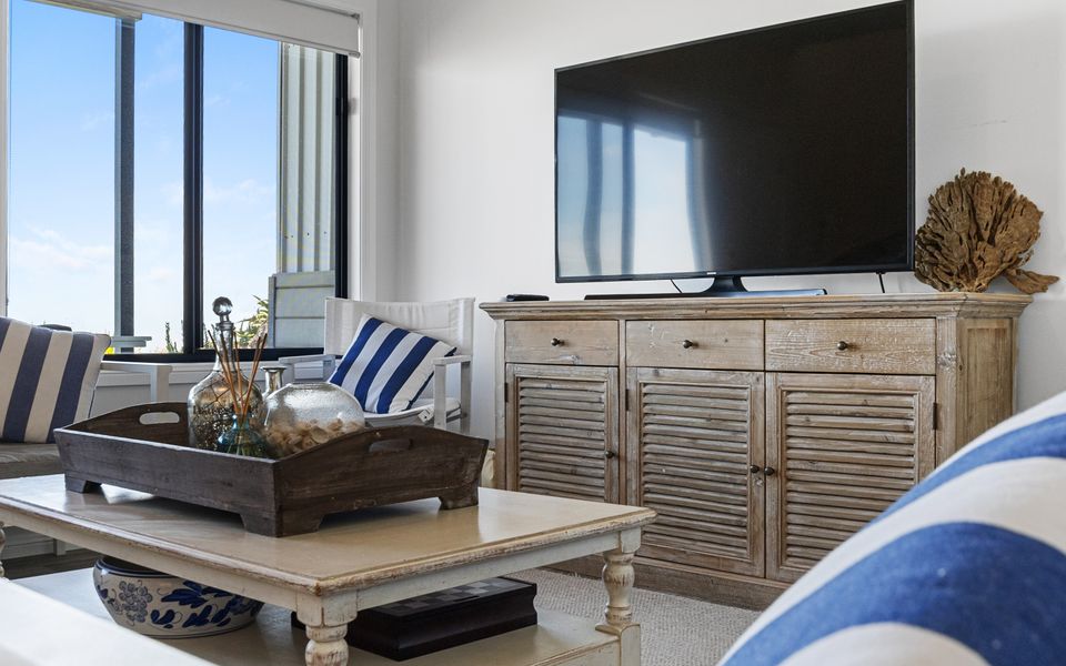 Shoreline Escape – 21/1 Paradise Drive