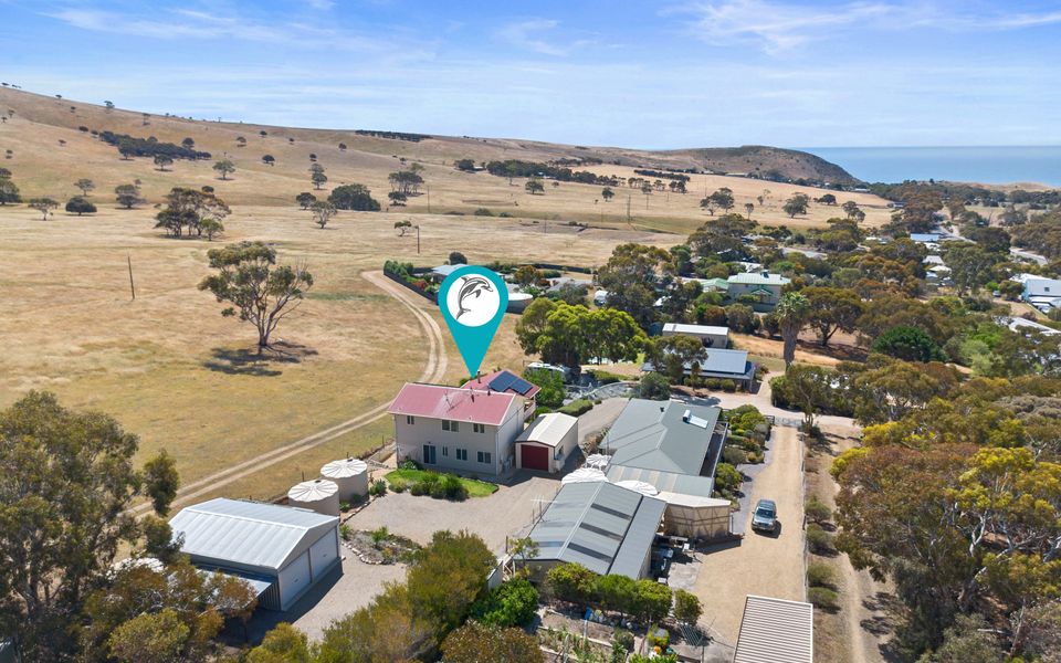 Valley Views – 11 Woodgate Road