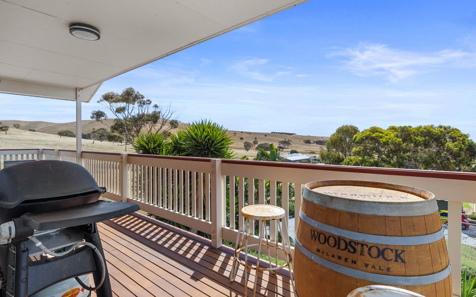 Valley Views – 11 Woodgate Road