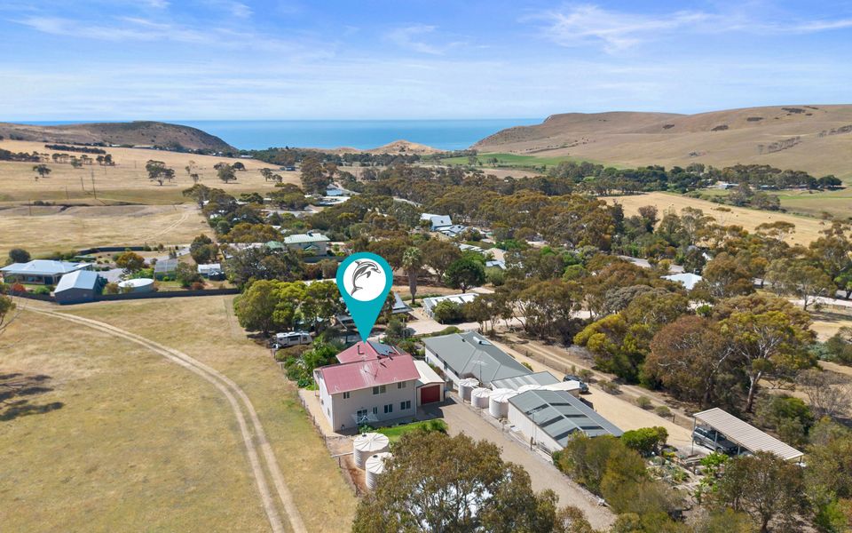Valley Views – 11 Woodgate Road