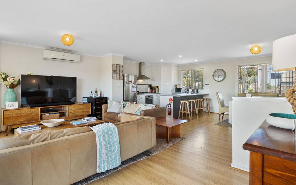 Valley Views – 11 Woodgate Road