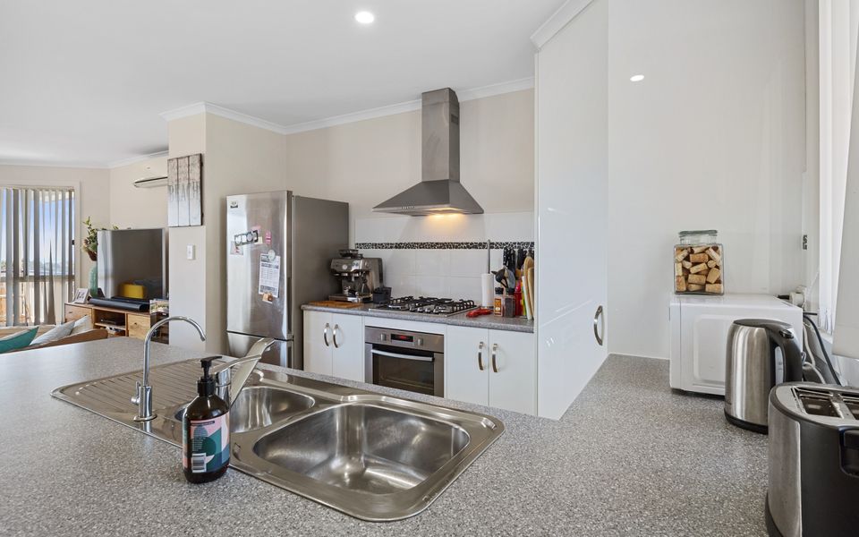 Valley Views – 11 Woodgate Road