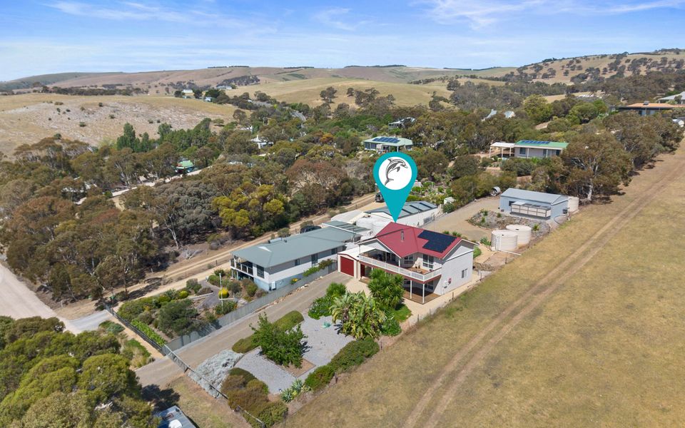 Valley Views – 11 Woodgate Road